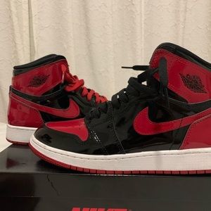 Not my style anymore gently used only wore 2 times for a photo shoot